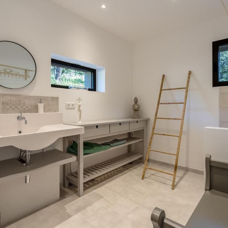 Bastide de la Chênaie, Gordes, Luberon view - Villa - 25