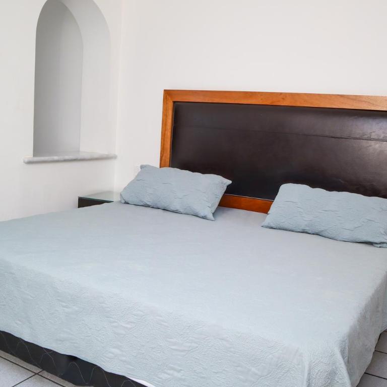 Hotel Boutique Plaza Doradas - King Room - 4