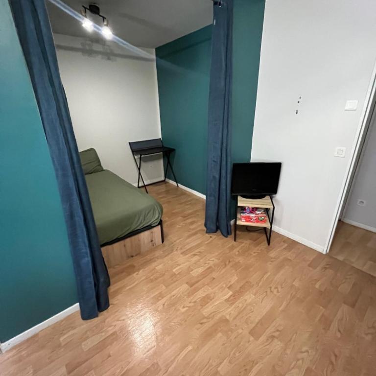Apartment with parking near city center - Apartment mit 1 Schlafzimmer - 3