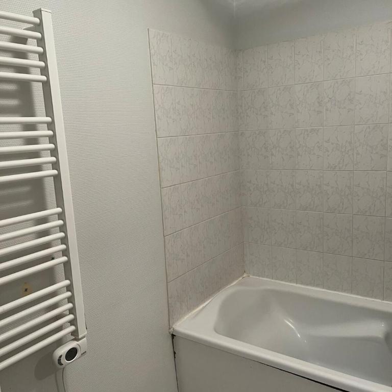 Apartment with parking near city center - Apartment mit 1 Schlafzimmer - 6
