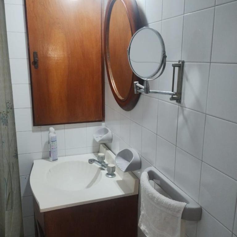 Departamento céntrico - Three-Bedroom Apartment - 6