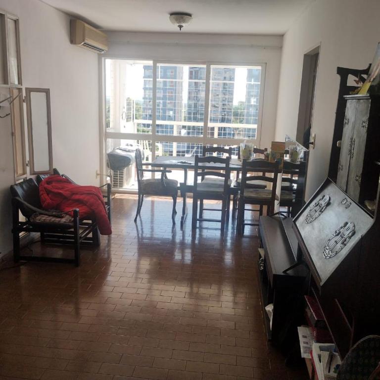 Departamento céntrico - Three-Bedroom Apartment - 1