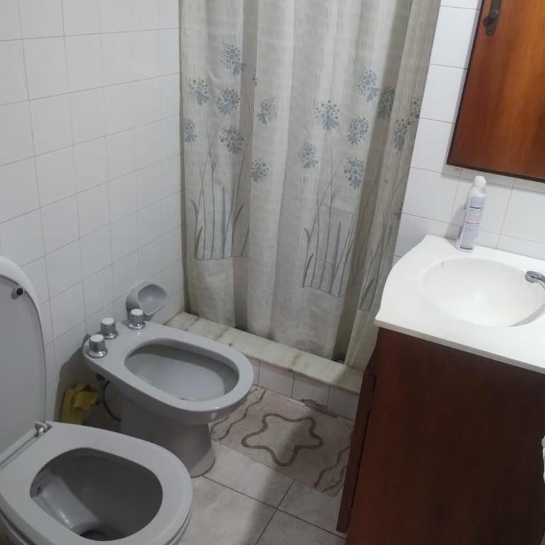 Departamento céntrico - Three-Bedroom Apartment - 10