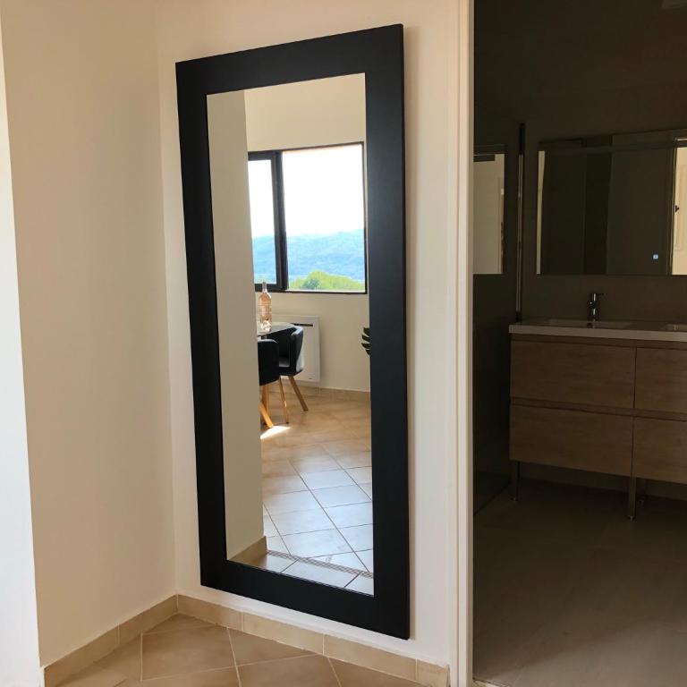 French Riviera near Nice Monaco, Apartments in Villa, Sea Montain View - Apartment mit 2 Schlafzimmern - 4