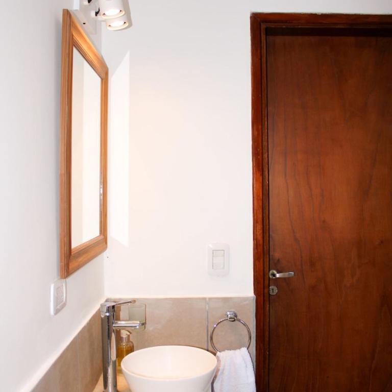 Casa amplia, céntrica y con garage en Junin, BA - Apartamento de 2 dormitorios - 7