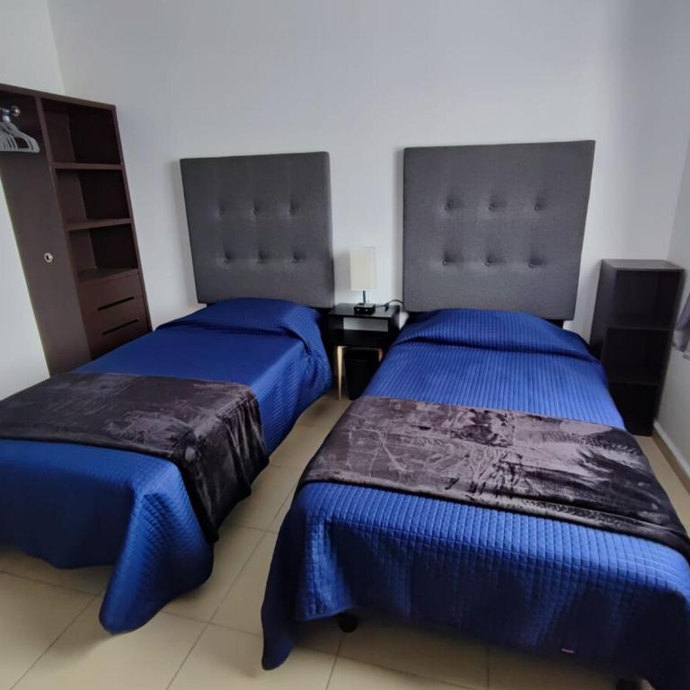 Departamento bien ubicado - Three-Bedroom Apartment - 10