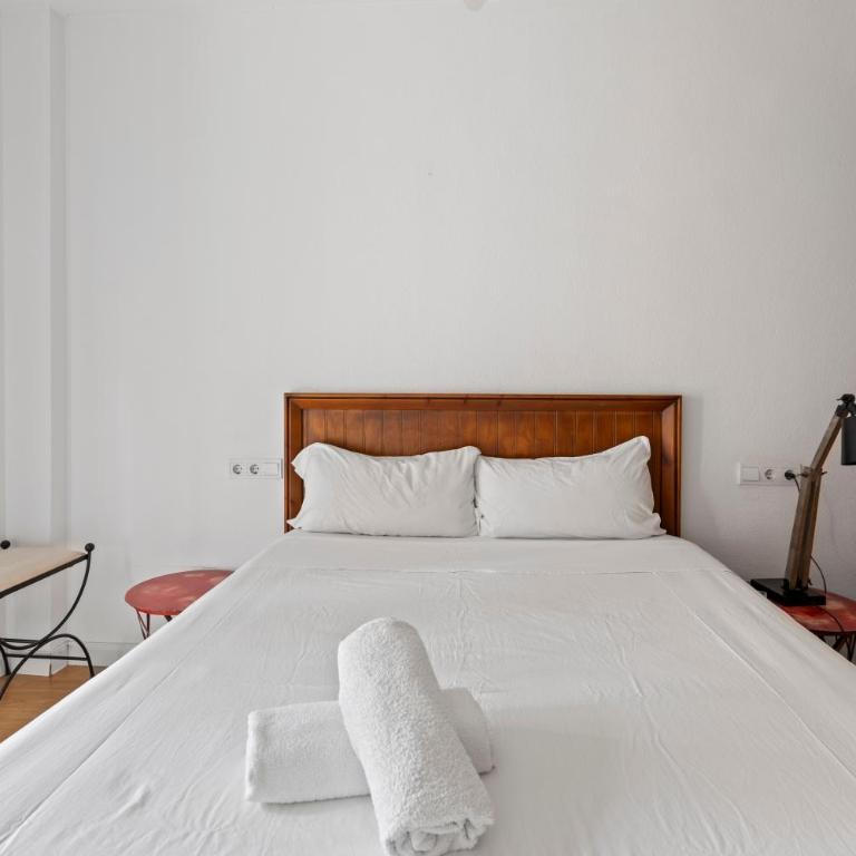 Bright Spacious Cozy Apt in Historic Malaga Shops - Apartamento de 3 dormitorios - 5