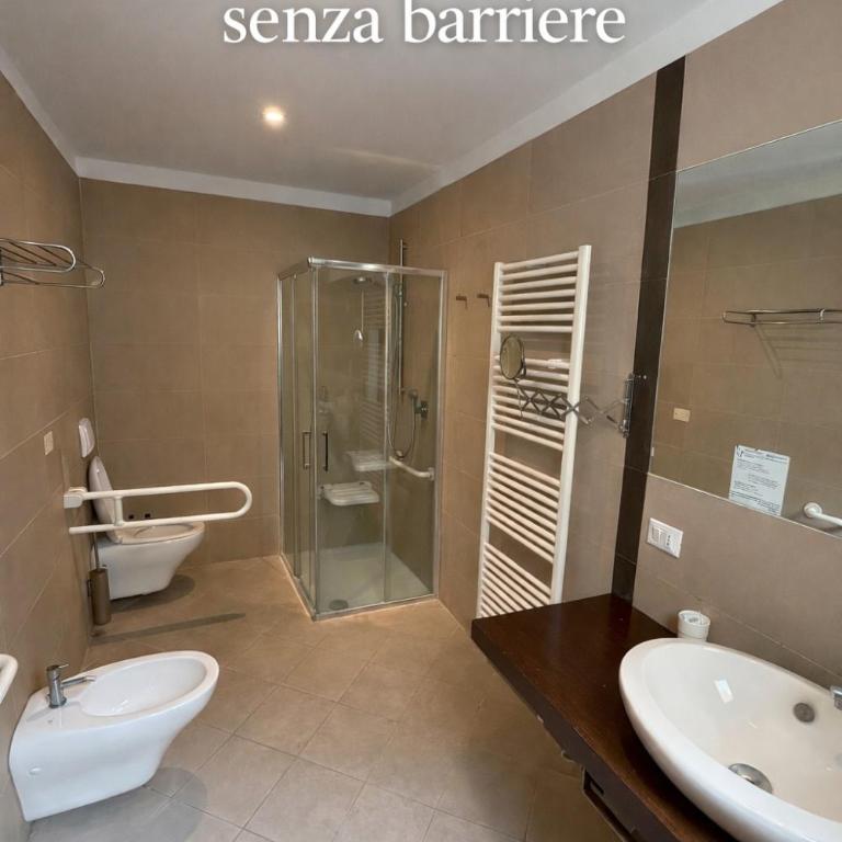 Hotel Trieste RICCIONE - Standard Family Room - 3