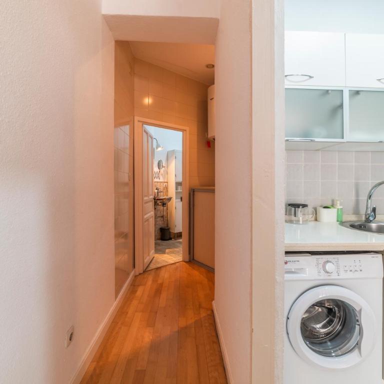 Charming apartment in downtown Seville - Estudio con balcón - 15