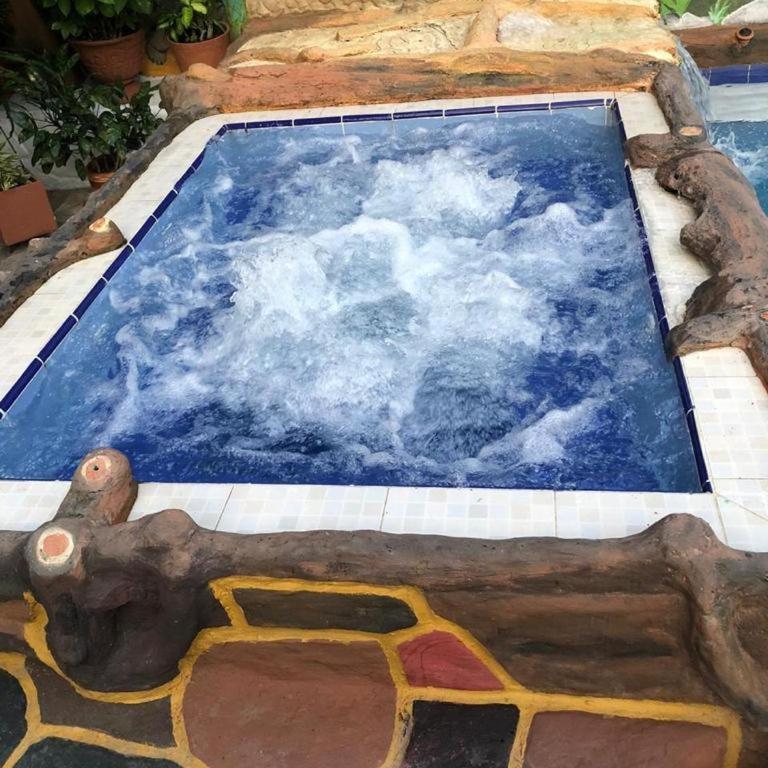 La Cascada - Seven-Bedroom House - 12
