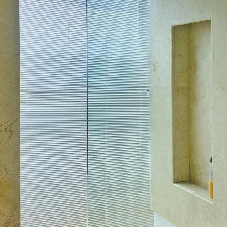 Luxury apartament with pool and 360 view - Three-Bedroom Apartment - 34