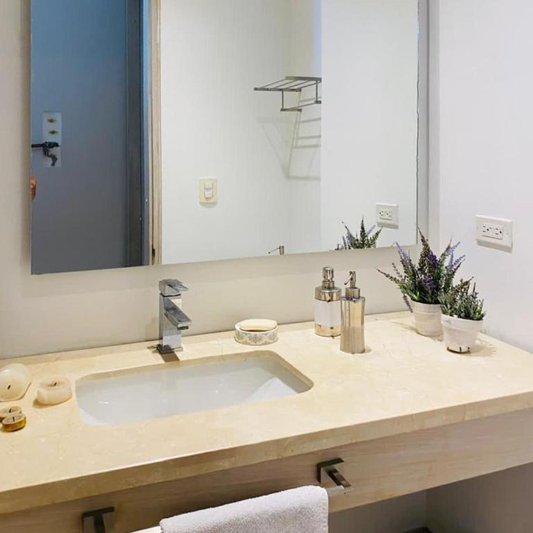 Luxury apartament with pool and 360 view - Three-Bedroom Apartment - 41