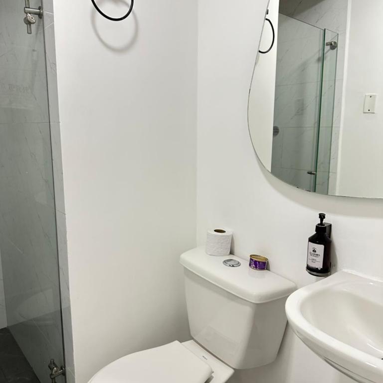 Hotel Alamos del Bosque - Habitación Doble con baño privado externo - 2 camas - 9