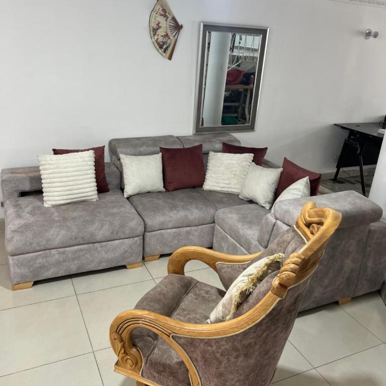 Apartamento amplio, parqueadero y excelente ubicación en Bogotá - Apartamento - 4