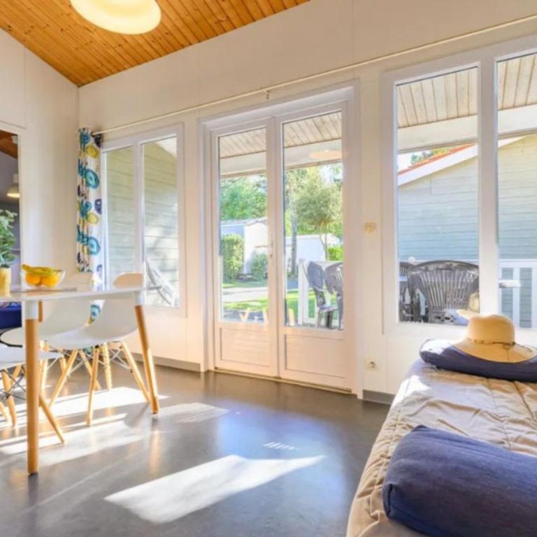 Chalet accueillant animaux - 4 pers. - API-1-52-2489 - Chalet - 2