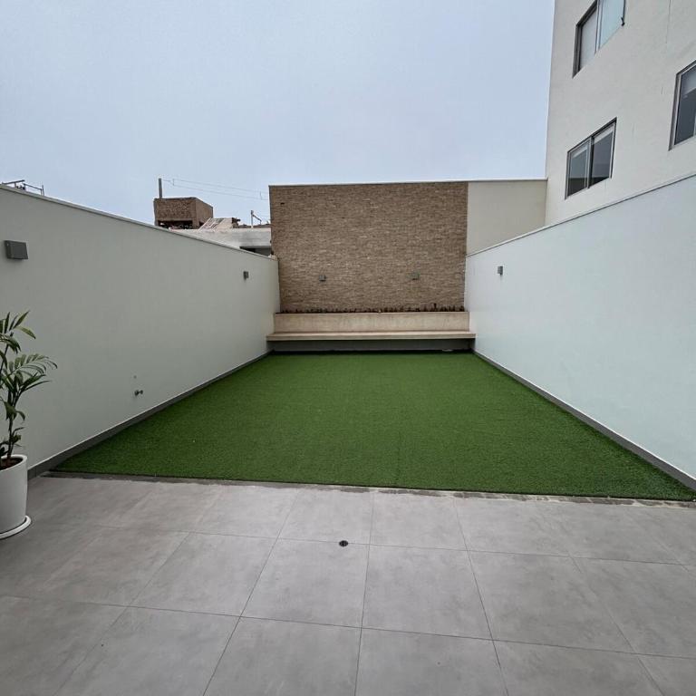 Depa familiar con vista al mar - Balcón piscina y cochera - Apartamento de 2 dormitorios con balcón y vistas al mar - 50