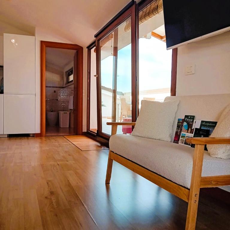 La Dimora di Deborah Terrazza Panoramica, Centro & Stazione a 4 min, Relax e Comfort - Apartment mit 1 Schlafzimmer - 8