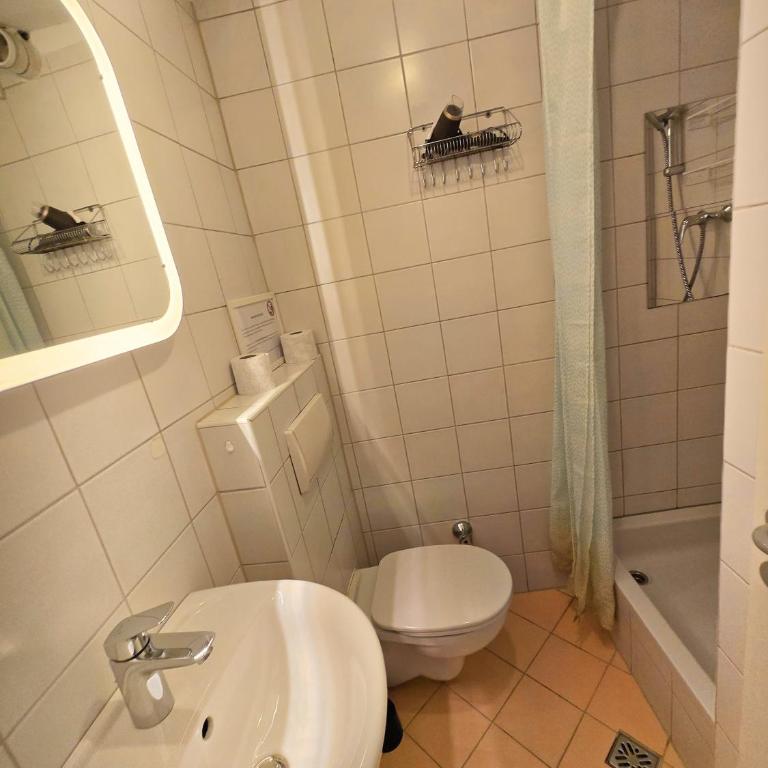 Innsbruck Old Town Apartment I 24-7 Self-Check-in - Apartment - 3
