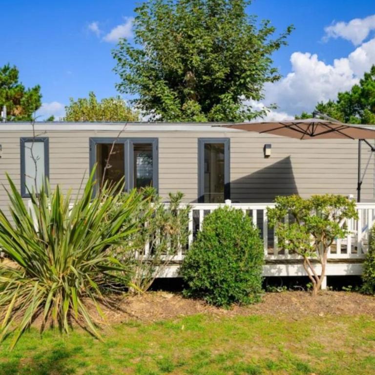Mobil-home 3 chambres, animaux acceptés - 6 pers. - API-1-52-2544 - Mobile Home - 1