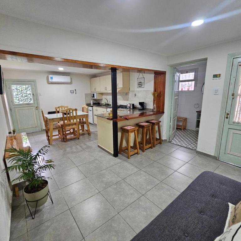 La Casita del Centro - Two-Bedroom Apartment - 7