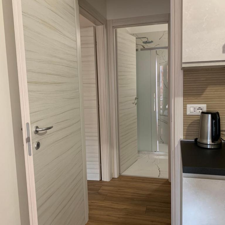 VERoHOME - Appartamento con 2 Camere da Letto, Balcone e Terrazza - 14