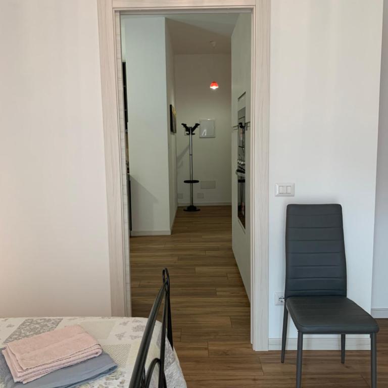 VERoHOME - Appartamento con 2 Camere da Letto, Balcone e Terrazza - 8