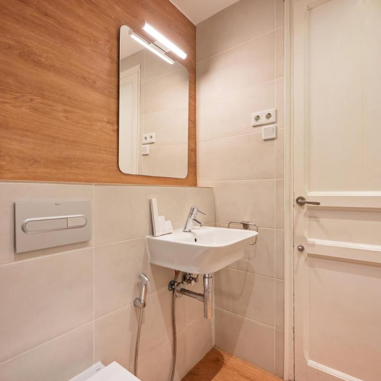 Sweett - Carrer Sepulveda - Apartment with Balcony - 21
