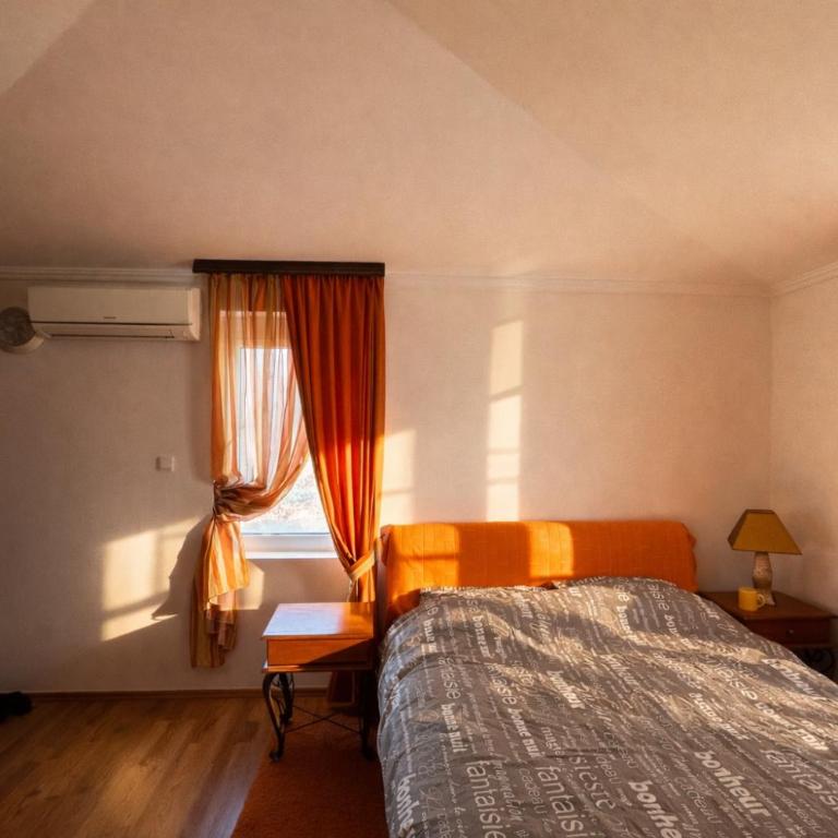 Villa del Mare - Three-Bedroom Vacation Home - 35