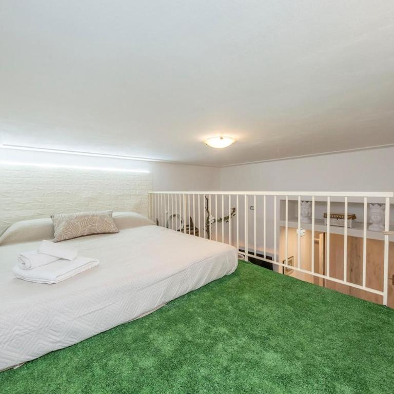 Cozy flat -5 min to the airport -free parking - Appartamento con 1 Camera da Letto - 20