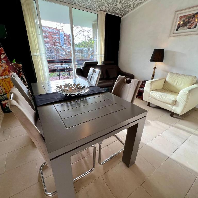 Dalt Vila Salou - Three-Bedroom Apartment - 23
