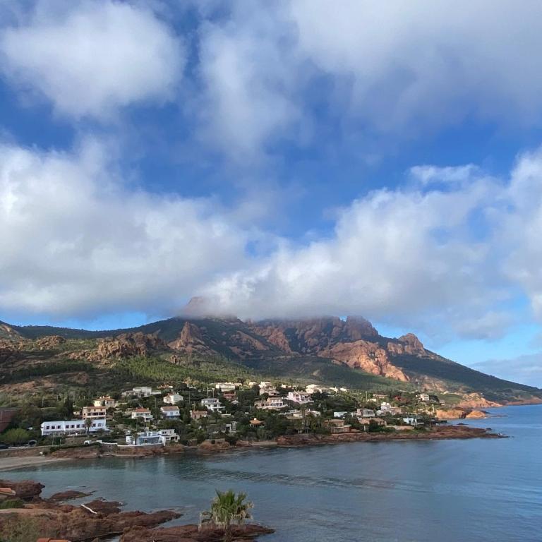 Studio et son Rooftop Panoramique Privé, Saint Raphaël, Anthéor, plage et gare à Pieds - Studio mit Meerblick - 31