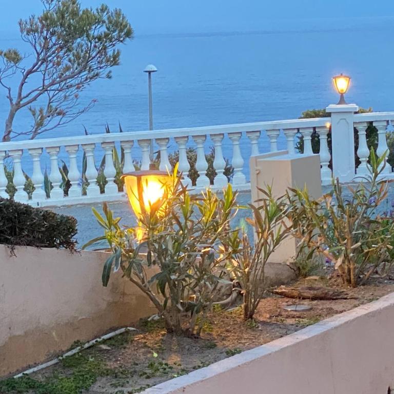 Studio et son Rooftop Panoramique Privé, Saint Raphaël, Anthéor, plage et gare à Pieds - Studio mit Meerblick - 34