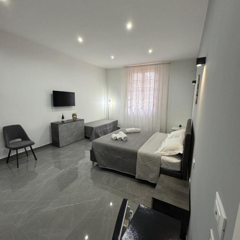 Antonella Rooms - Camera Tripla - 10
