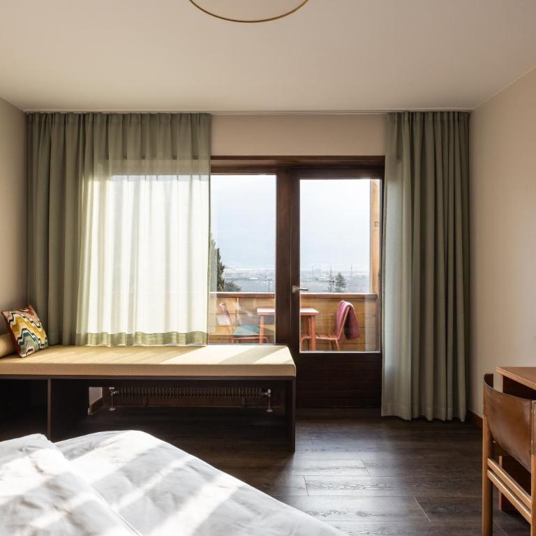 JOHAN - Rooms & Breakfast Merano - Camera Matrimoniale con Balcone - 1
