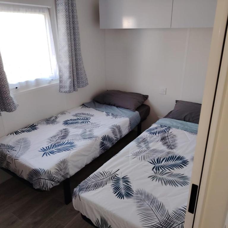 MOBIL-HOME "B30" tout confort avec piscine & lave-linge gratuit - Appartement 3 Chambres - 5