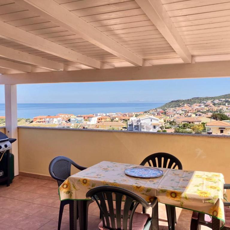 Attico con ampio terrazzo e vista mozzafiato vicino il mare - Appartamento - 36