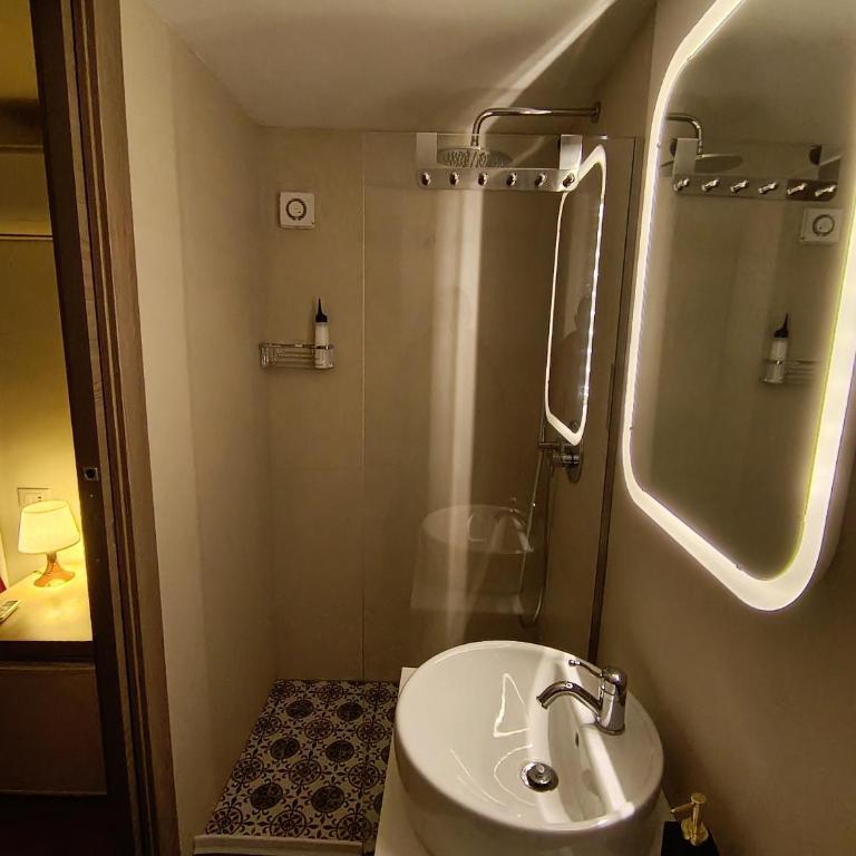Dimora Agata 21 - Triple Room with Terrace and Swimming Pool - 32