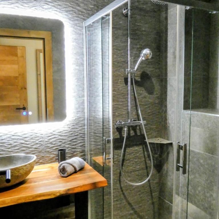 Chalet Luxe - vue imprenable sur les montagnes - Chalet - 14