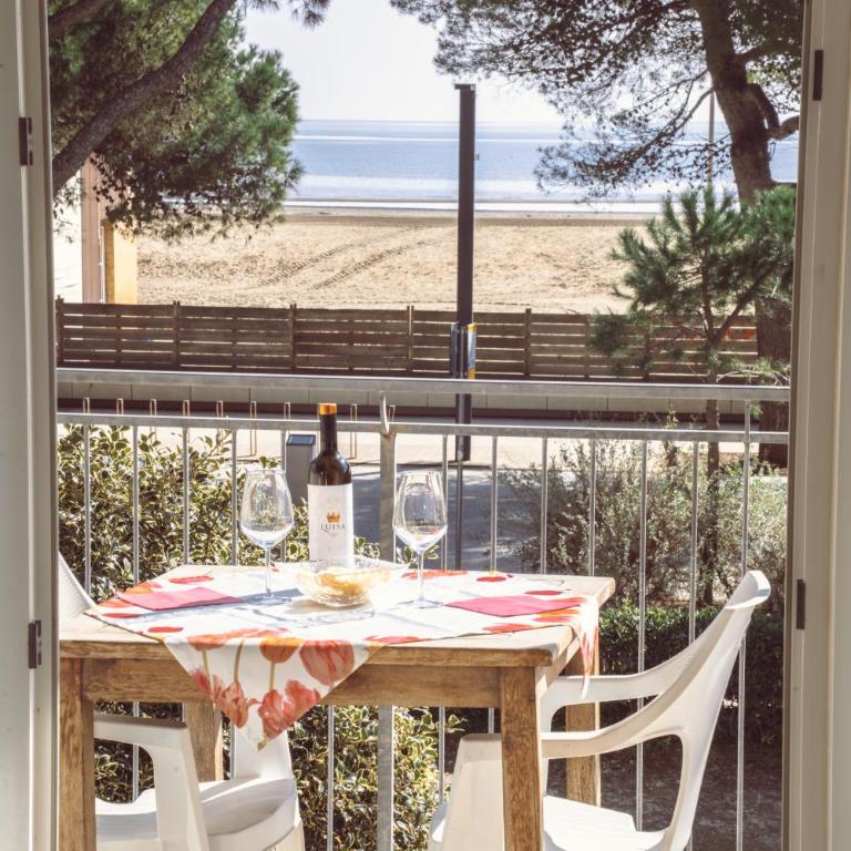 Aurea frontemare nel centro città di Lignano Sabbiadoro - Two-Bedroom Apartment - 2
