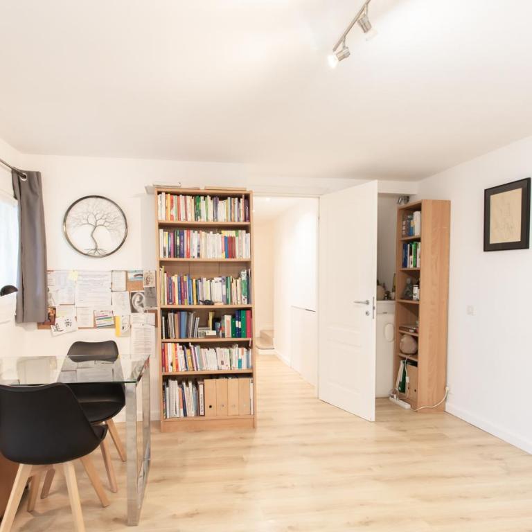 Villa with amazing view in a perfect location - Villa - Vue sur Mer - 26