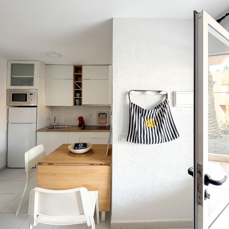 Las Dunas Salty Apartment By B-Rent - One-Bedroom Apartment - 11