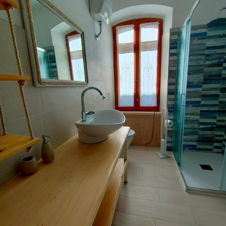 Perla marina - Appartamento con 2 Camere da Letto, Terrazza e Vista Mare - 11