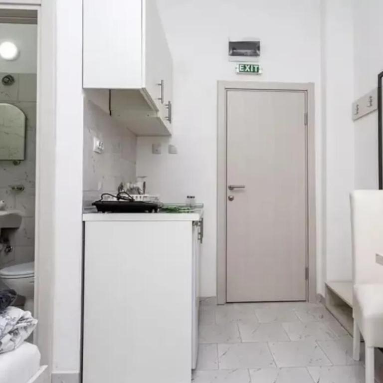 Vila Cirkovic - 200m od mermernog setalista - Dvokrevetna Soba sa Bračnim Krevetom - 18