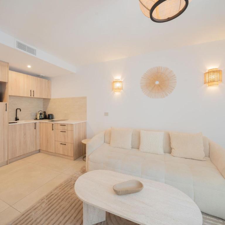 Apartment Place des lices -2BDR-6P- Saint Tropez - Apartment - 14