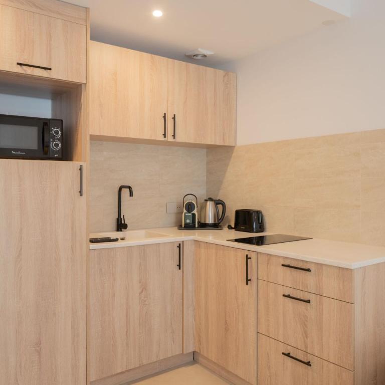 Apartment Place des lices -2BDR-6P- Saint Tropez - Apartment - 4