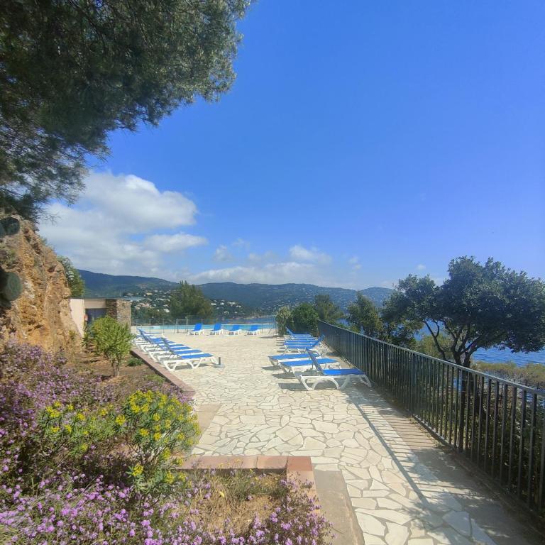 le Lavandou Pramousquier Un coin de paradis 3 étoiles,entre mer et forêt - One-Bedroom Apartment - 4