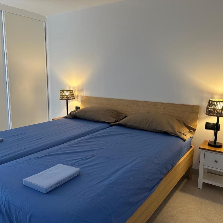 Parasol Holiday Sunny Beach Lovers 1 - Two-Bedroom Apartment - 11