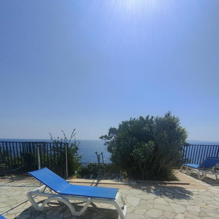 le Lavandou Pramousquier Un coin de paradis 3 étoiles,entre mer et forêt - One-Bedroom Apartment - 3