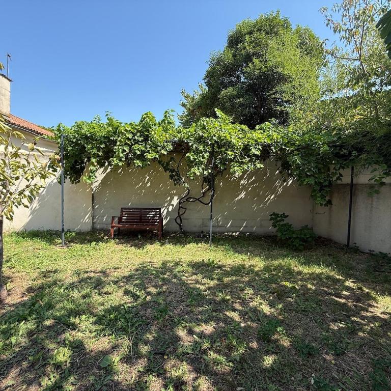 Air-conditioned house with garden, pool & foosball table - Villa - 5