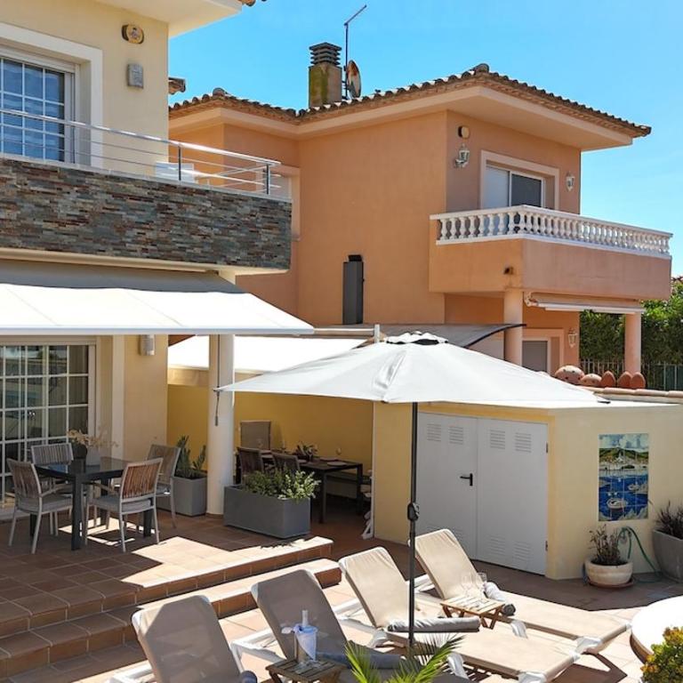 High Standard House with privat Pool - Casa de 4 dormitorios - 2